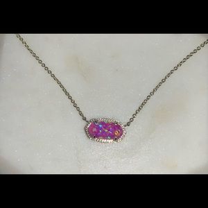 Kendra Scott necklace